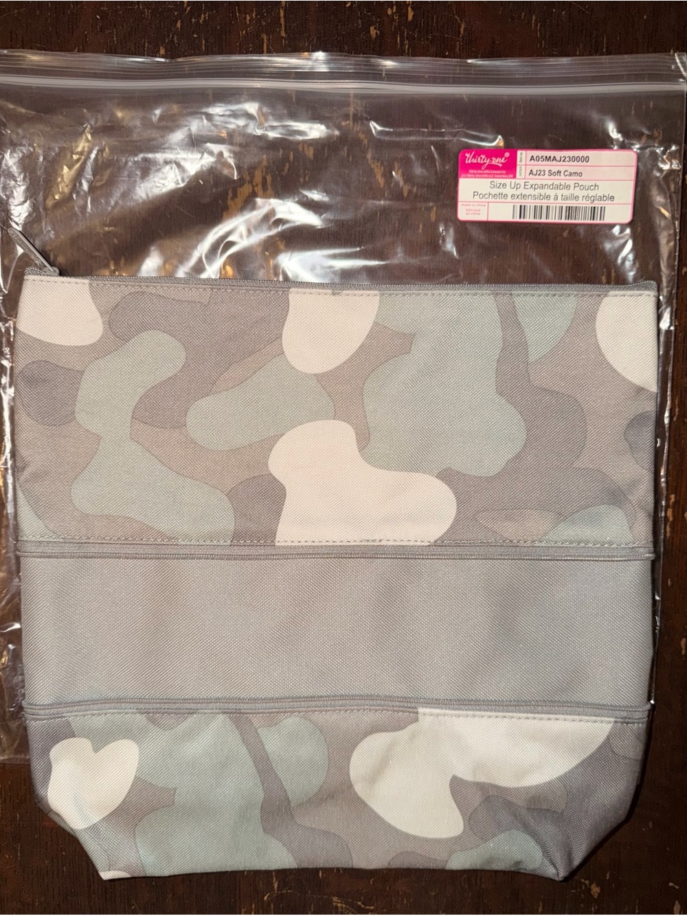 Thirty-one Size Up Expandable Pouch in Soft Camo
